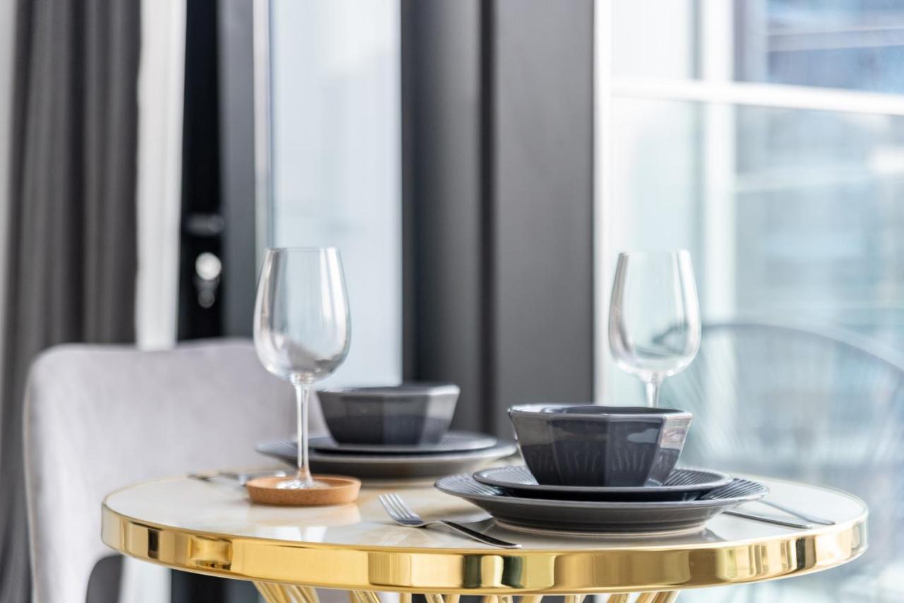 Luxury With Burj Khalifa Or Canal View In Downtown - Marquise Square Tower * Dubai