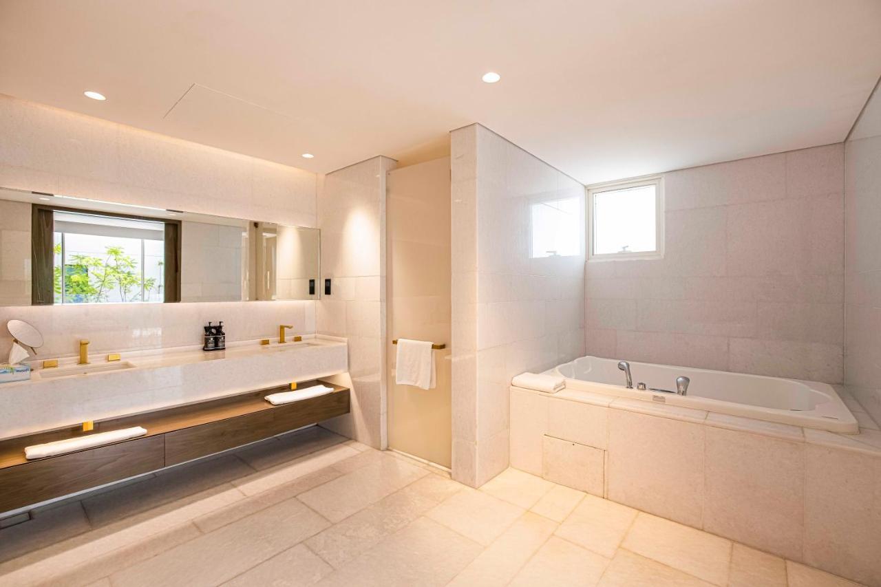 Five Palm 3-bedroom With Private Pool * Dubai