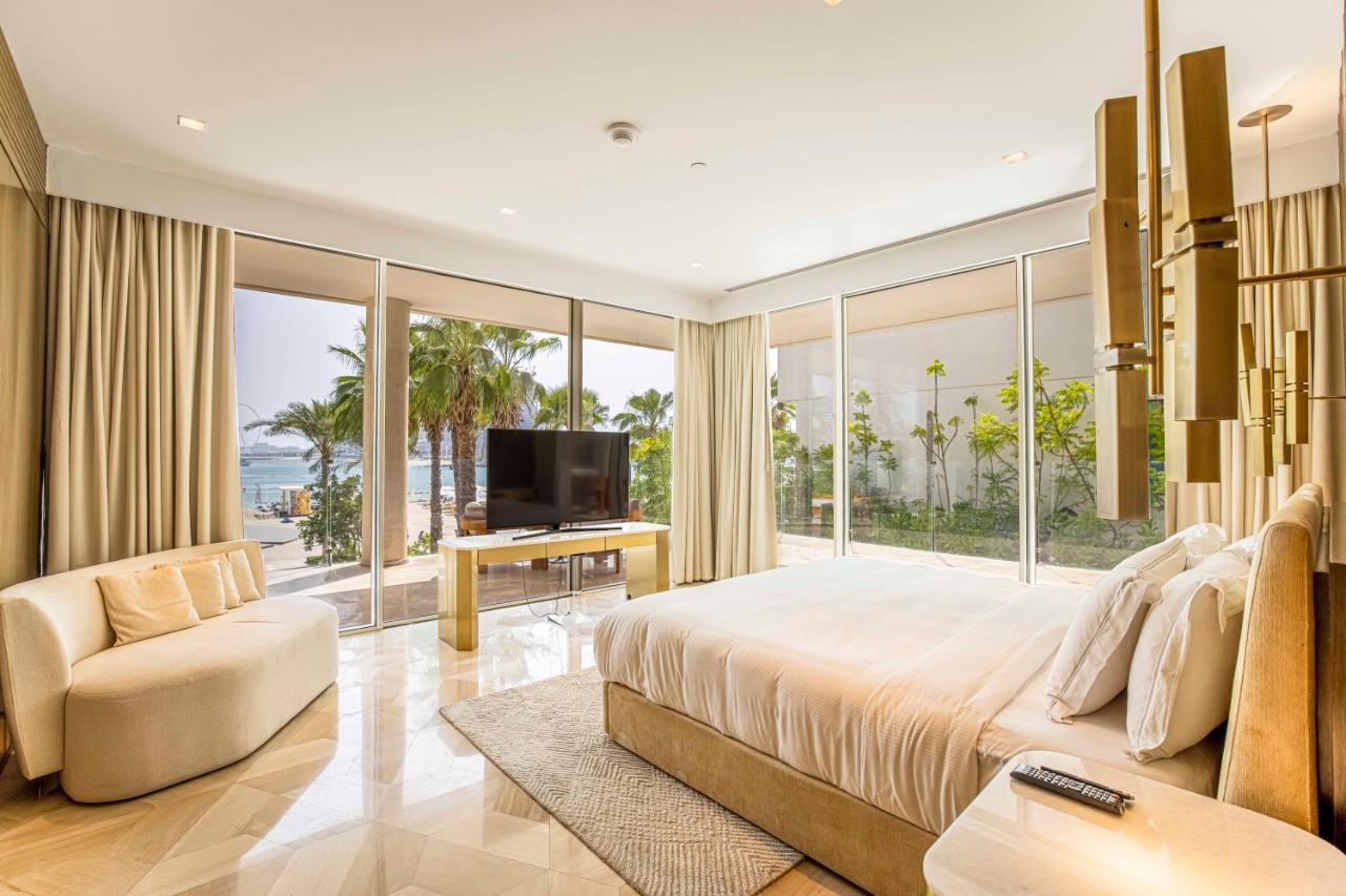 Five Palm 3-bedroom With Private Pool Apartment *