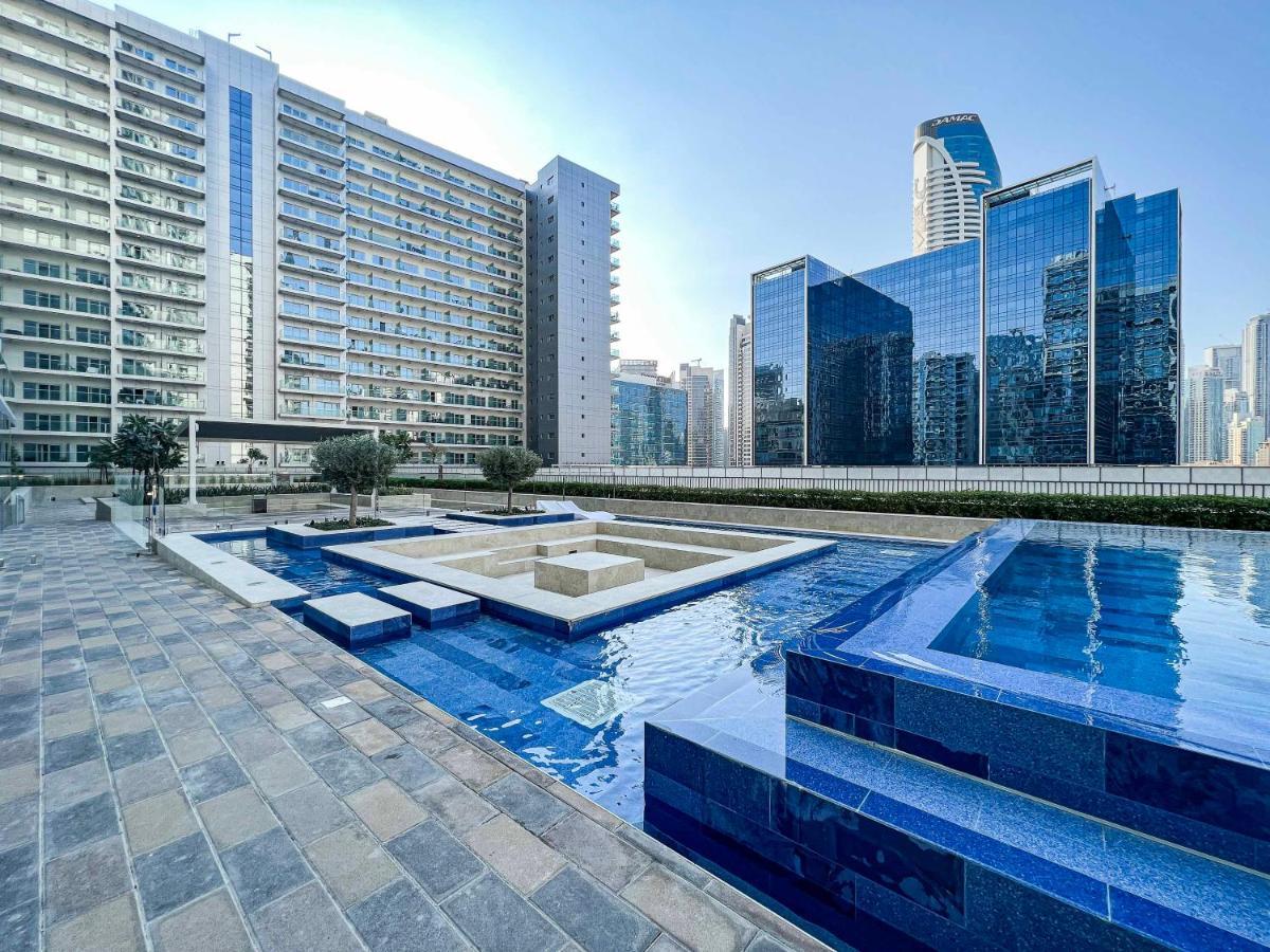 Axinite - Brand New! Warm Cozy 1 Bed High Floor Downtown Canal View Apartment *
