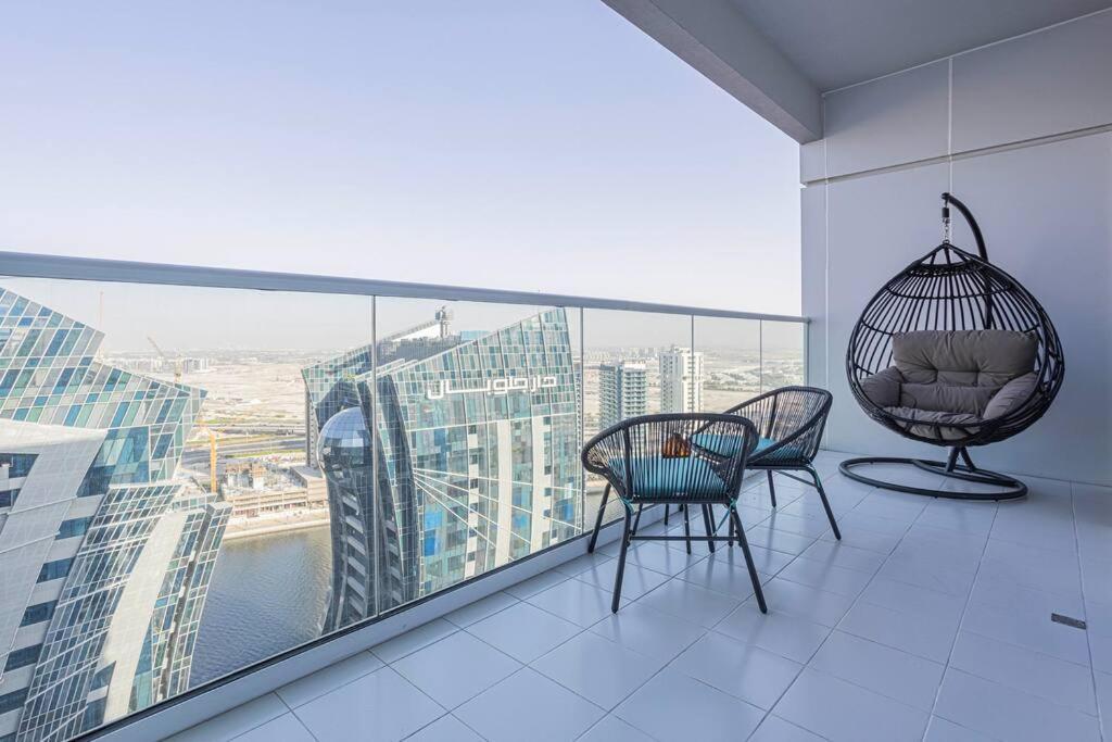 Axinite - Brand New! Warm Cozy 1 Bed High Floor Downtown Canal View * Dubai