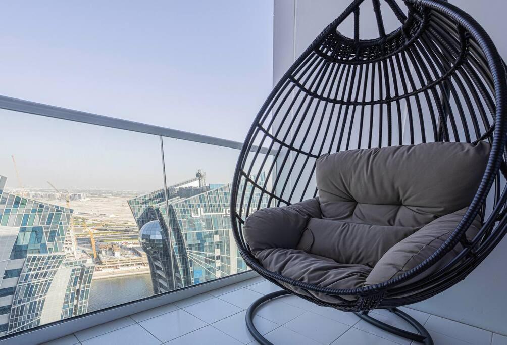 Axinite - Brand New! Warm Cozy 1 Bed High Floor Downtown Canal View Dubai