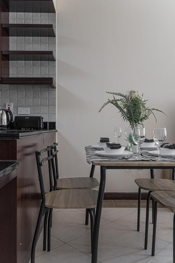 Apartment Higuests - Cheerful With Stunning Views In Port Saeed