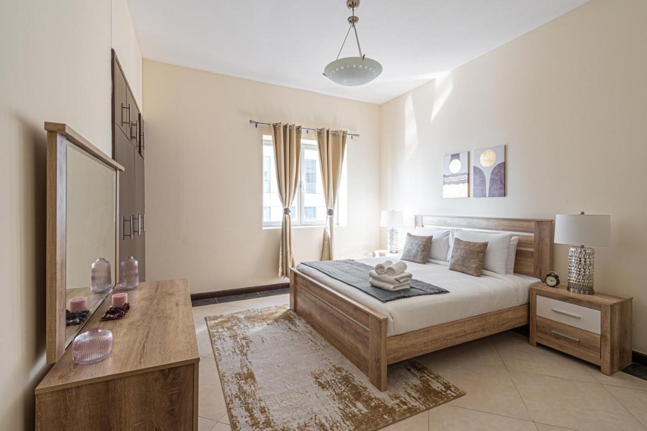 Higuests - Cheerful With Stunning Views In Port Saeed * Dubai
