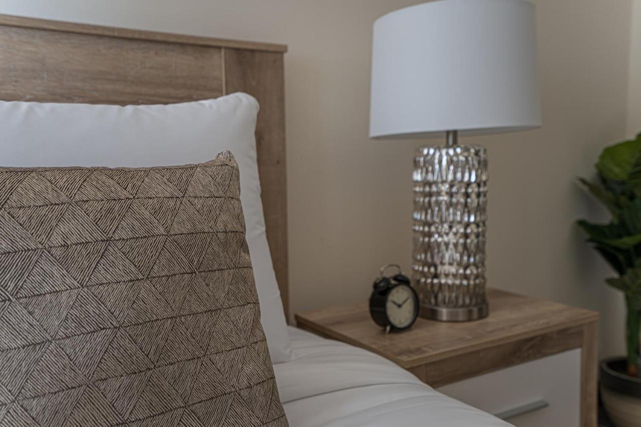 Higuests - Cheerful With Stunning Views In Port Saeed * Dubai