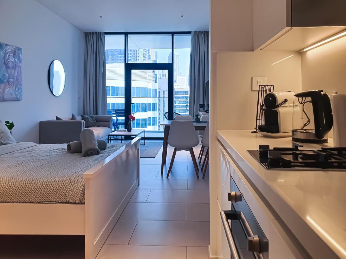 Luxury With Burj Khalifa Or Canal View In Downtown - Marquise Square Tower *