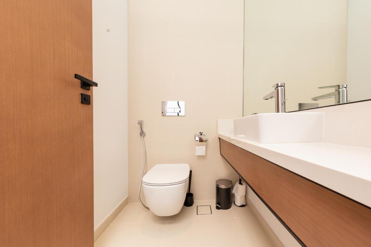 Brand-new 1 Bedroom With Full Marina View *