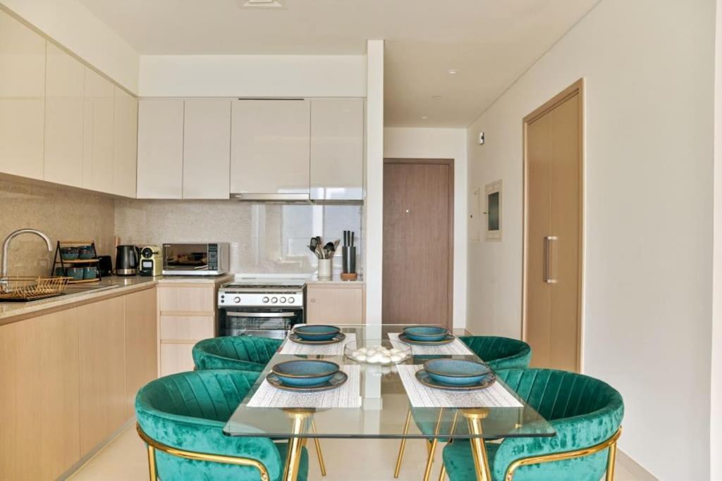 Apartment Luxury 2br High Floor Apt. W/ Burj Khalifa View With Laser Light Show And Dancing Fountain View Dubai