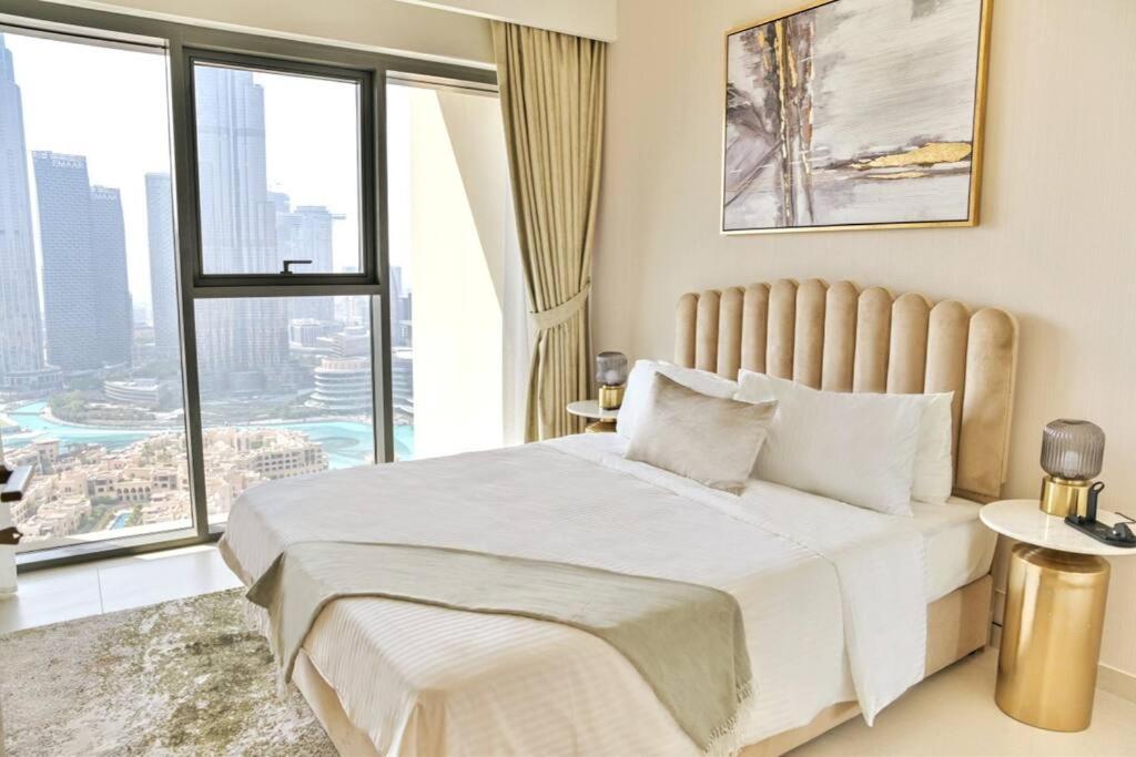 Luxury 2br High Floor Apt. W/ Burj Khalifa View With Laser Light Show And Dancing Fountain View Apartment