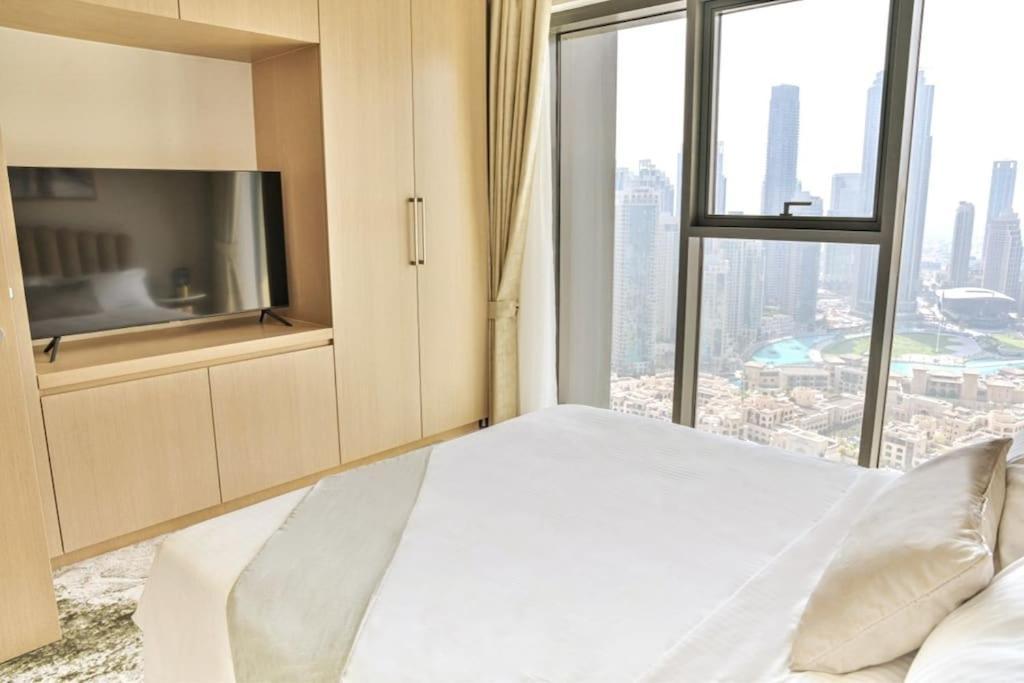 Luxury 2br High Floor Apt. W/ Burj Khalifa View With Laser Light Show And Dancing Fountain View Apartment Dubai