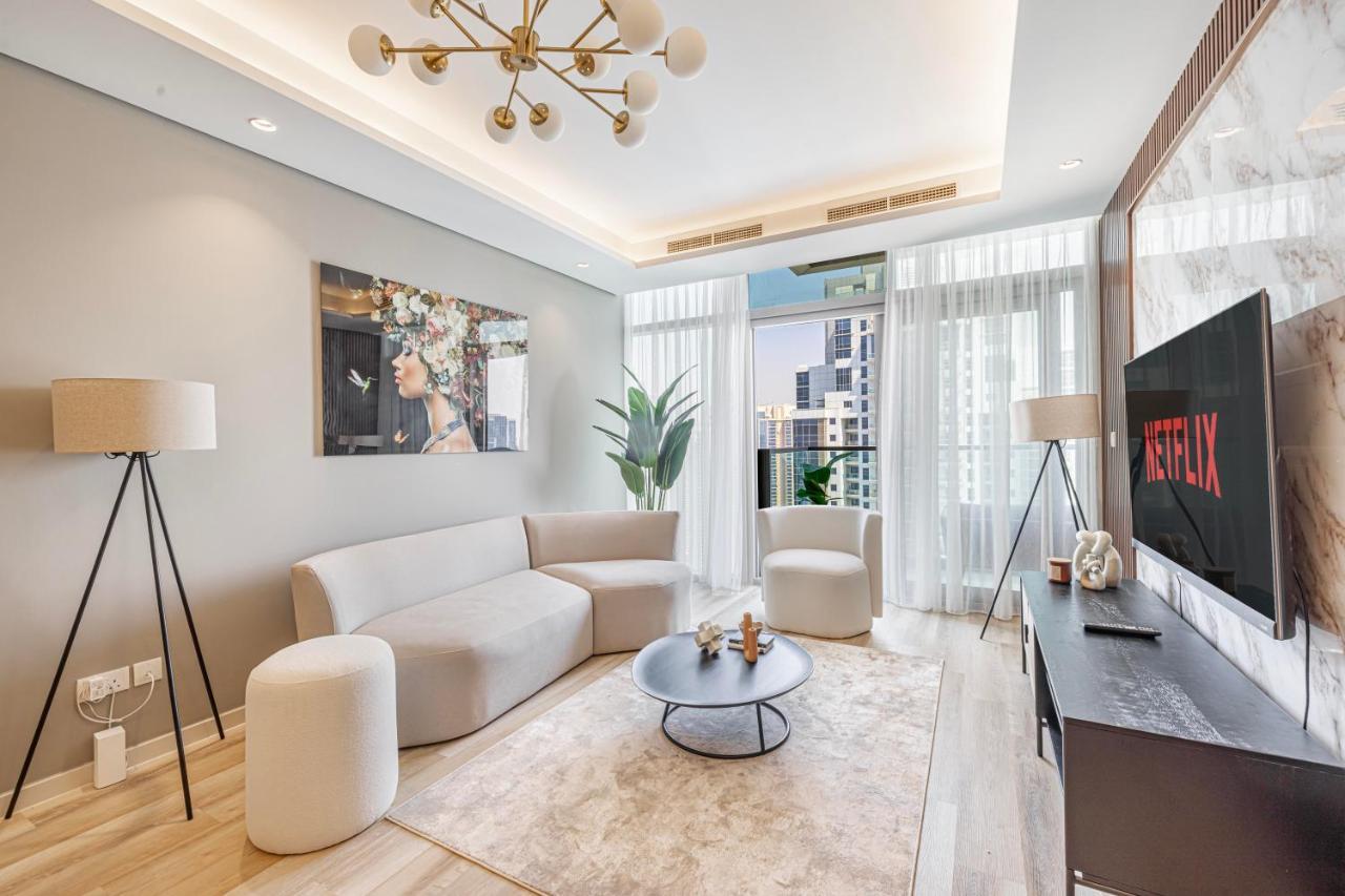 Daniels Burj Khalifa View 2br At Paramount Midtown Apartment
