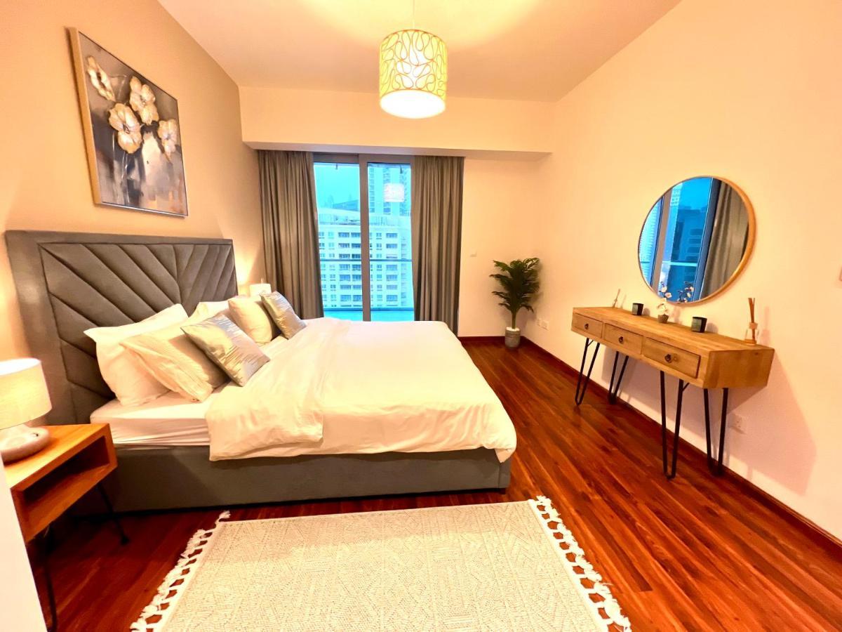 Apartment The Waves 241 Marina Dubai