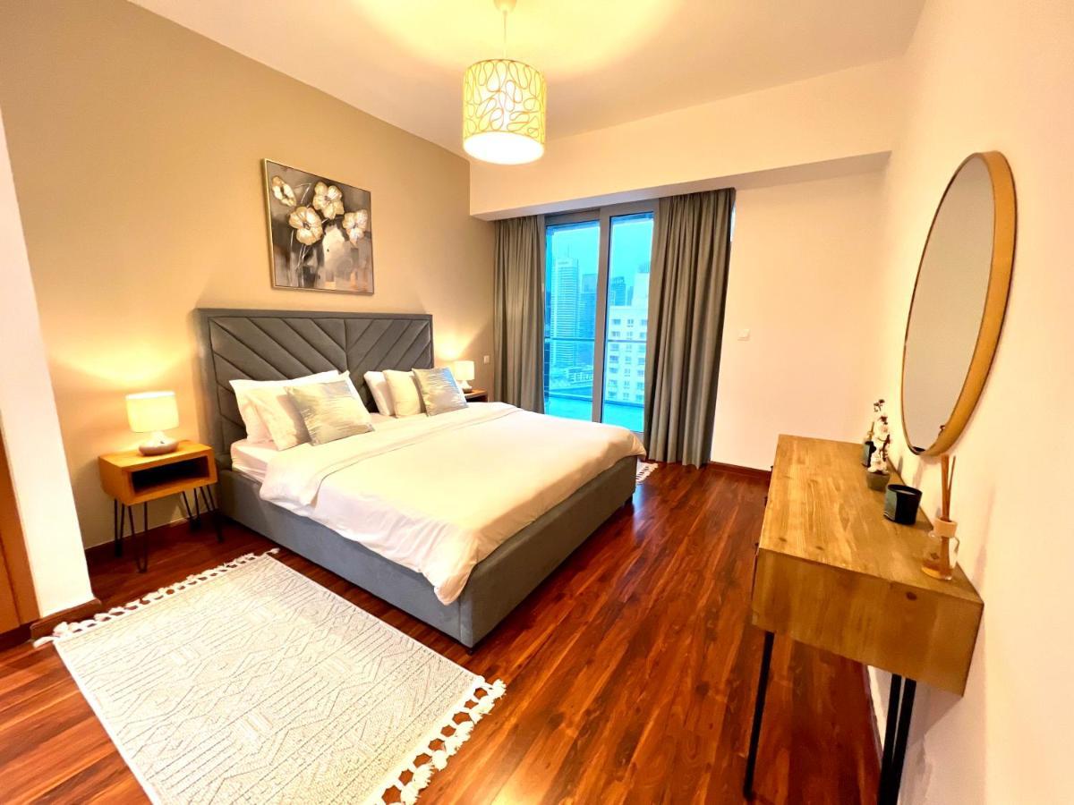 Apartment The Waves 241 Marina Dubai
