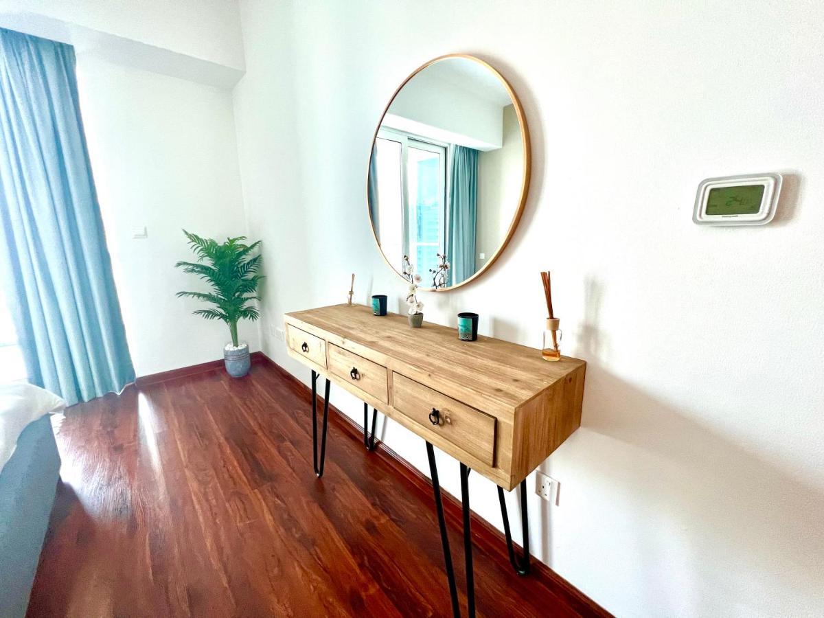 Apartment The Waves 241 Marina Dubai