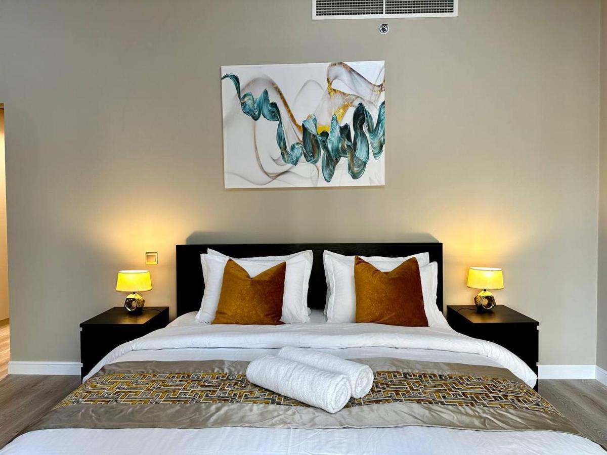 La Buena Vida Homes