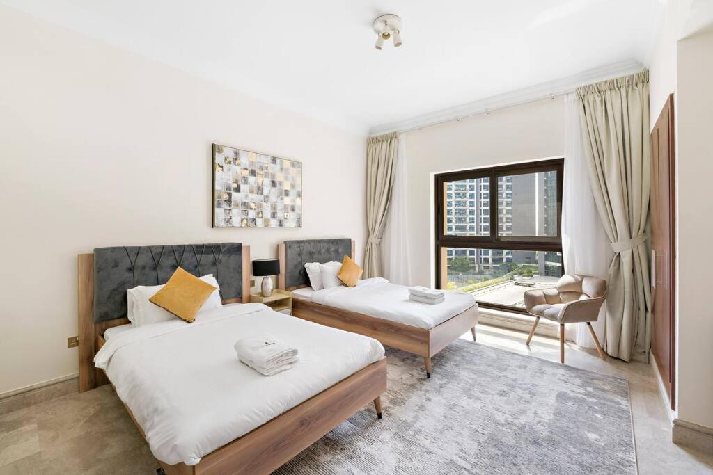 Stonetree - Stylish 2br In Fairmont With Access Apartment