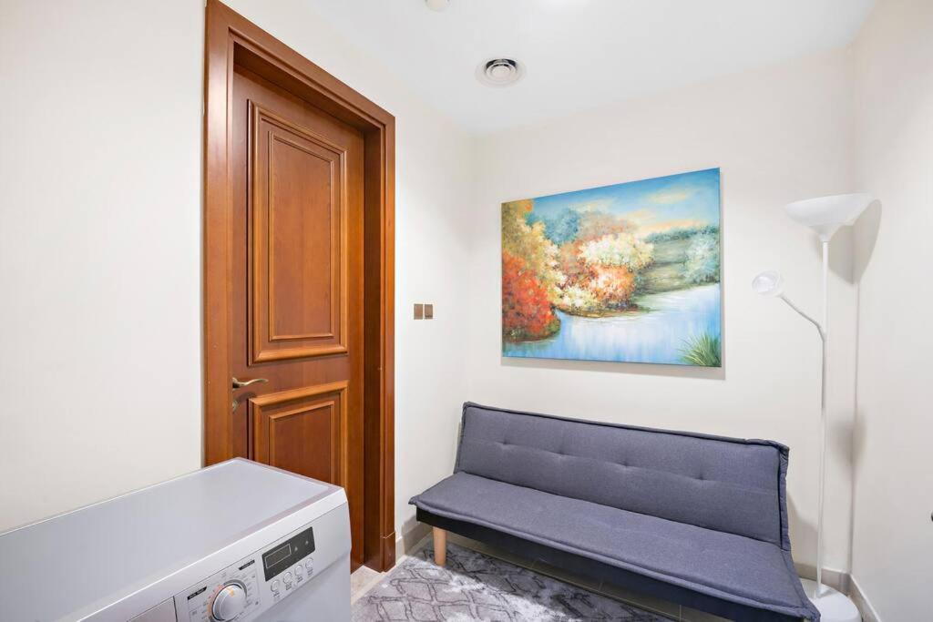 Stonetree - Stylish 2br In Fairmont With Access Apartment *