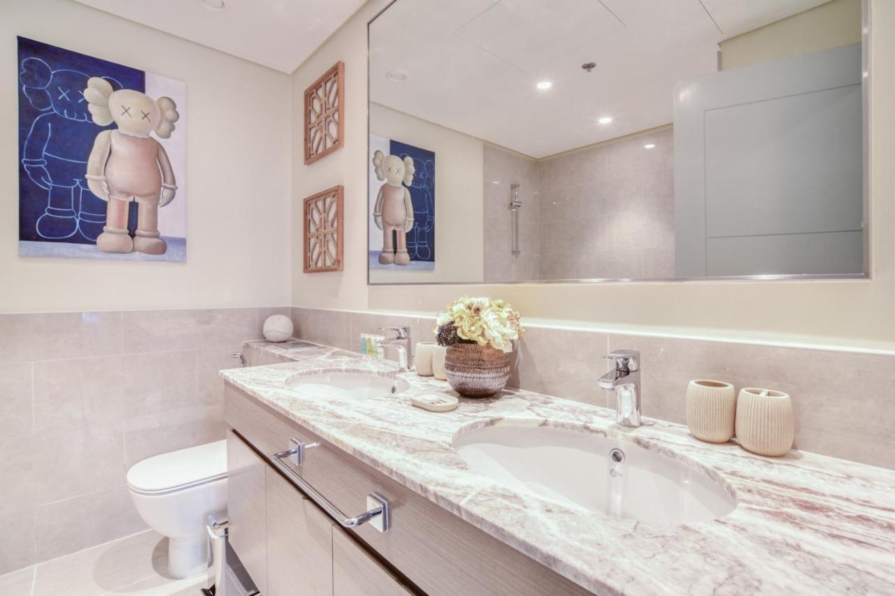 Forte Tower 2, Downtown - Mint Apartment Dubai