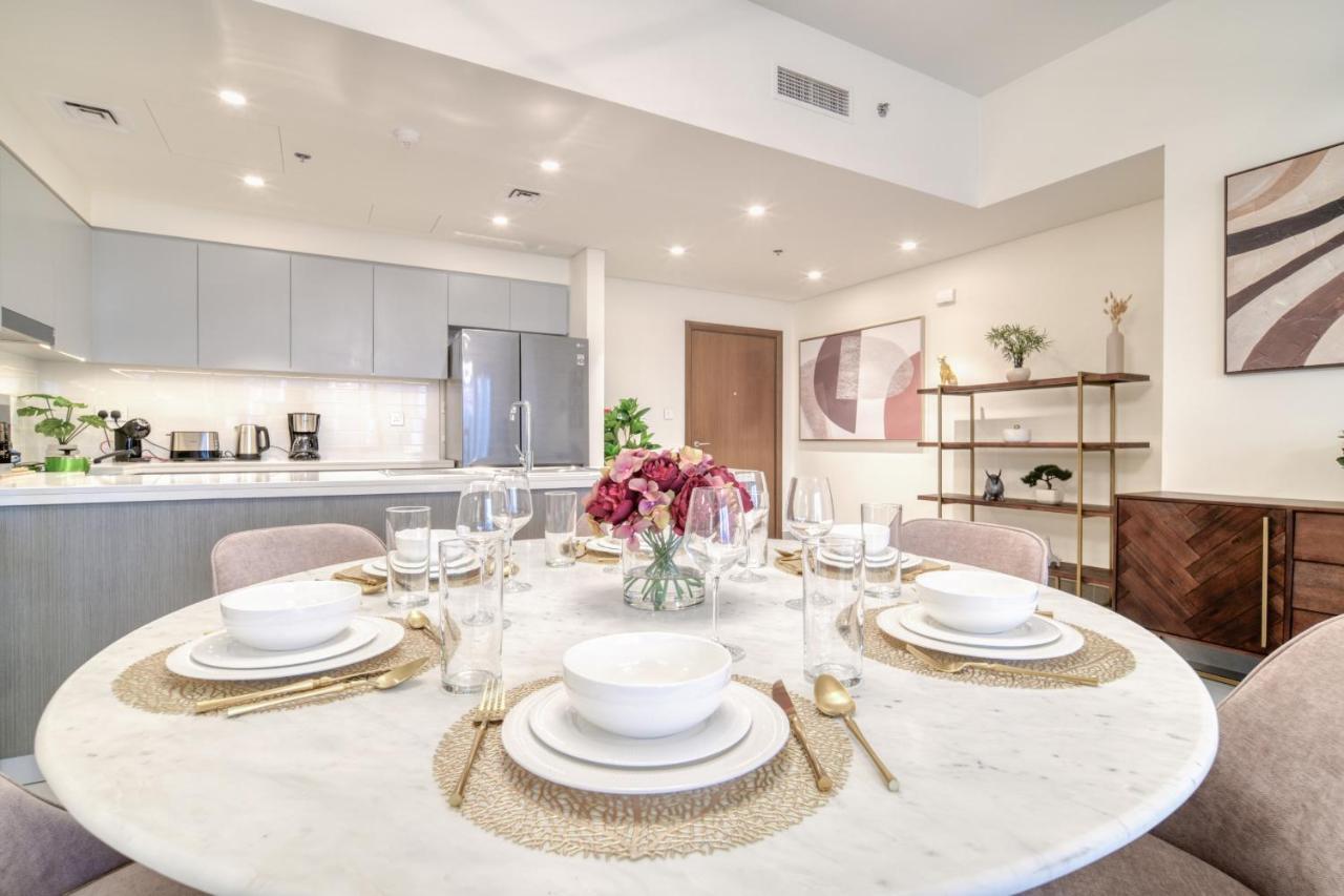 Forte Tower 2, Downtown - Mint Apartment
