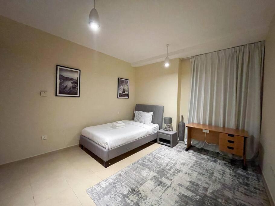 Apartment Spacious 4br In Jbr Next To The Dubai
