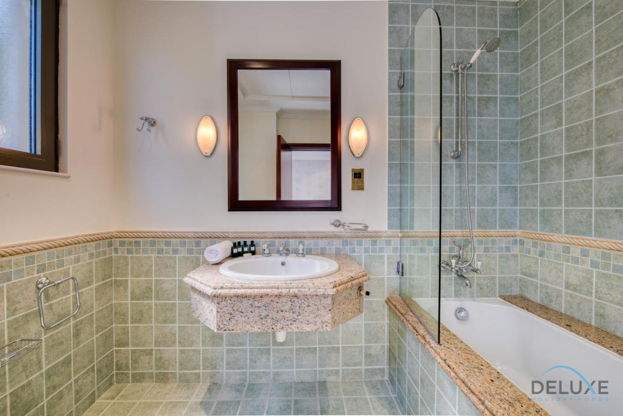 Apartment Prestigious 5br With Assistant And Private Pool In Frond O Palm Jumeirah By Deluxe *