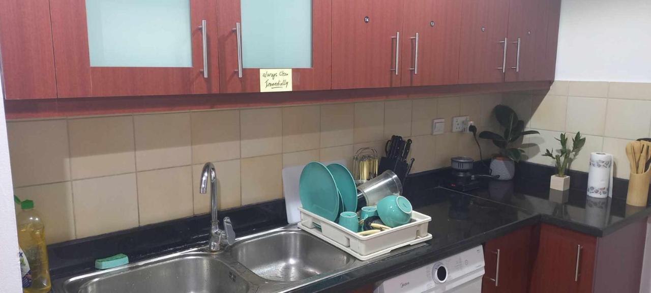 Jbr Synergy Hostel *