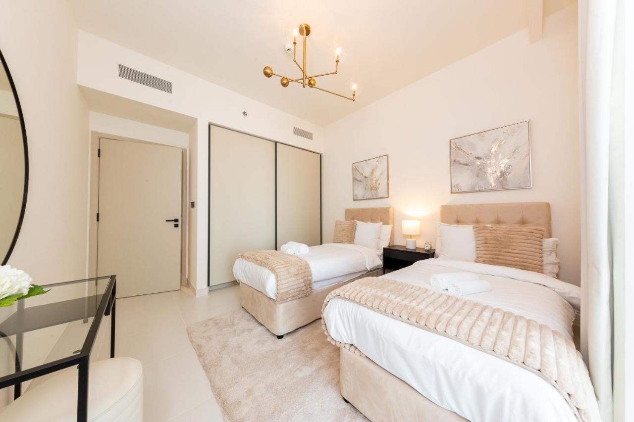 Apartment Stunning 2br With Private Access