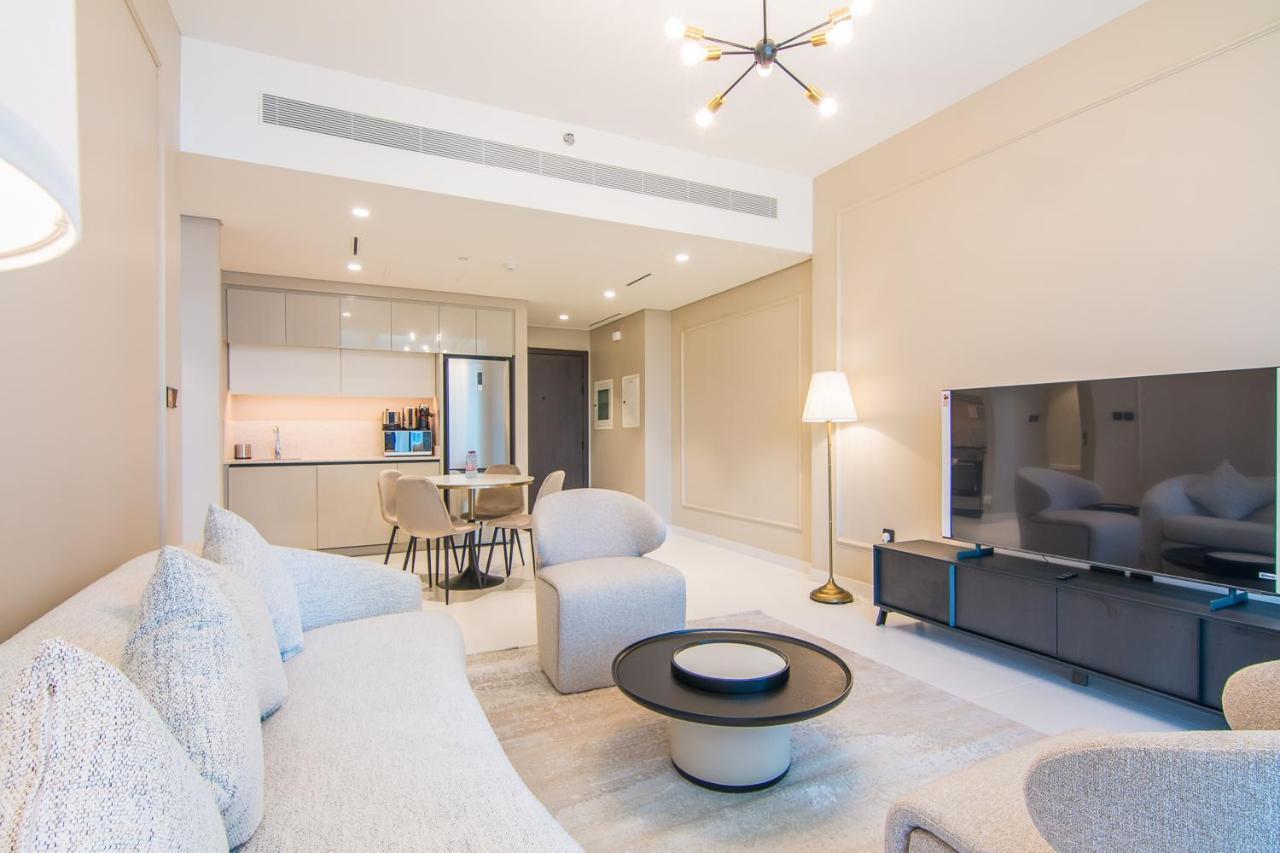 Elegant 1br With Private Marina Vista