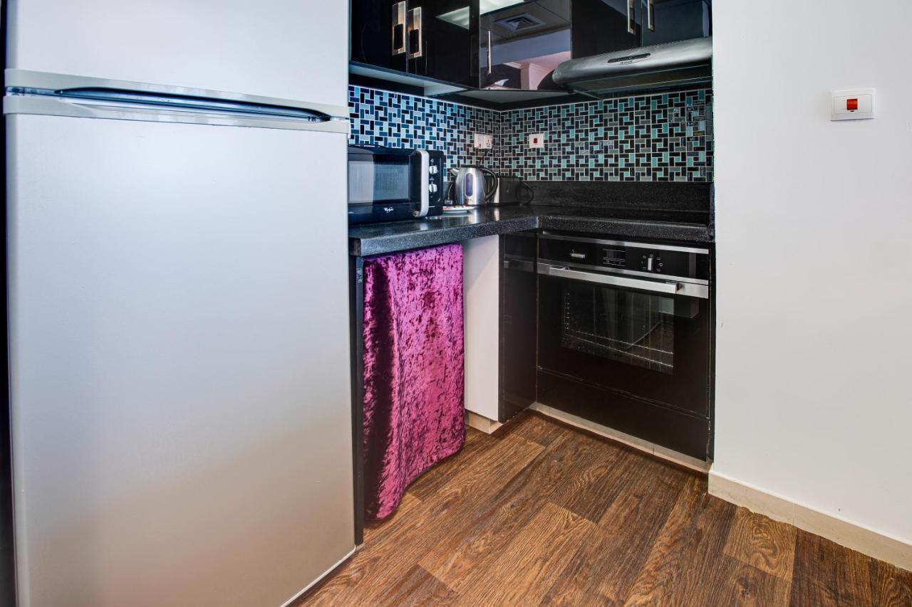 View In Botanica Tower Marina Apartment