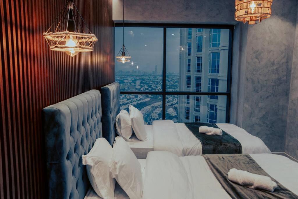 Luxury 3 Bedroom Sub Penthouse With Rooftop Pool * Dubai