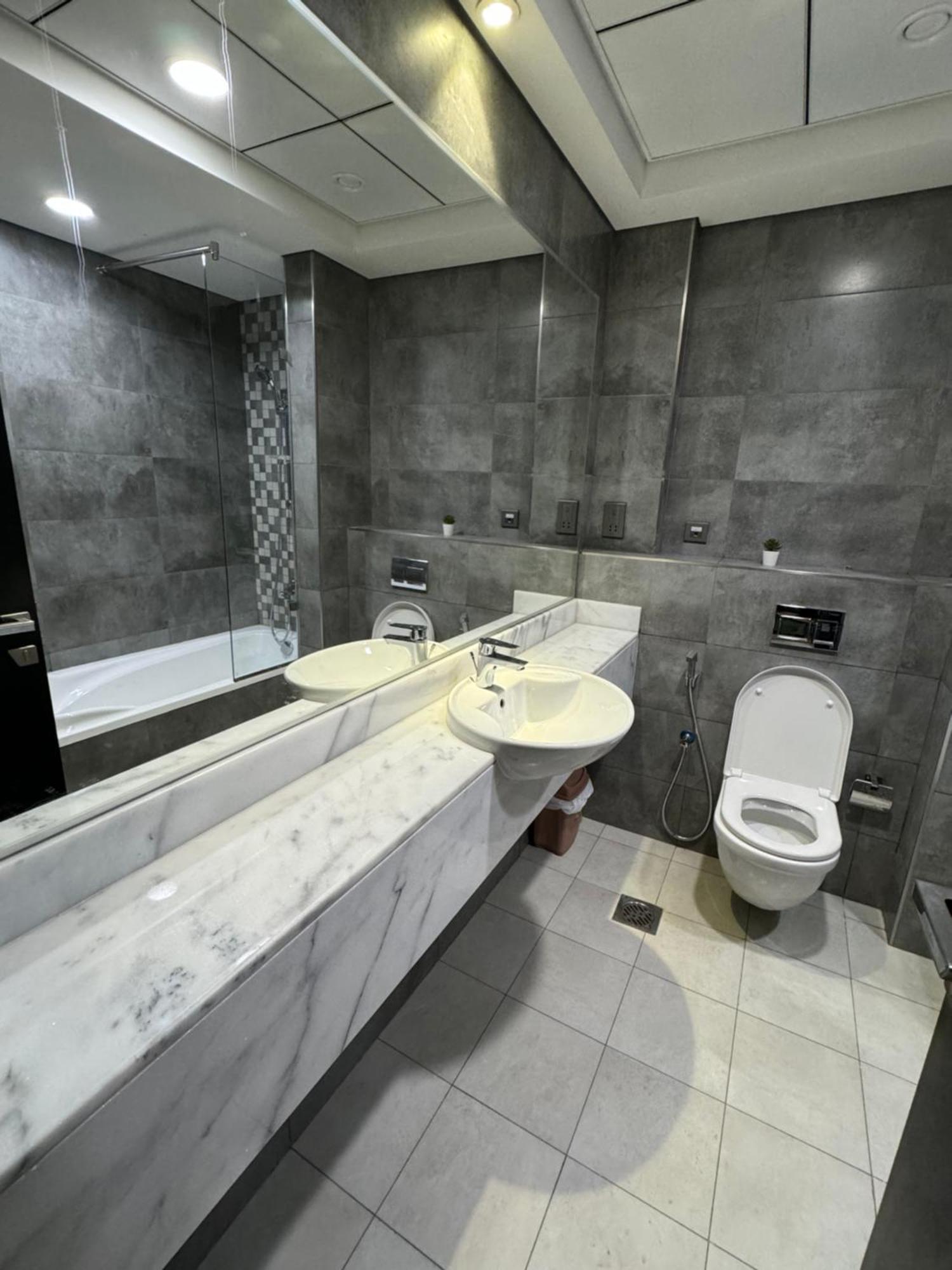 Homestay Shared Private In Downtown Business Bay *