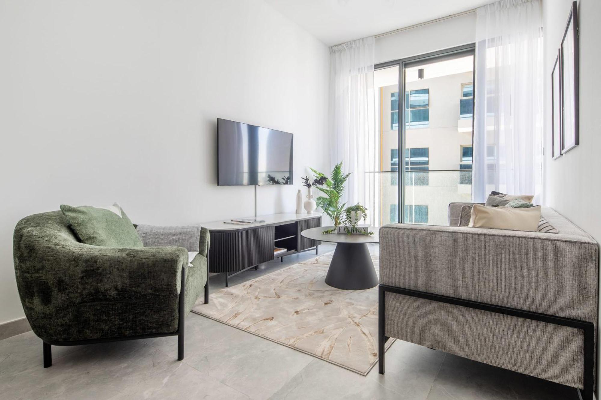 Frank Porter - Catch Residences Apartment *