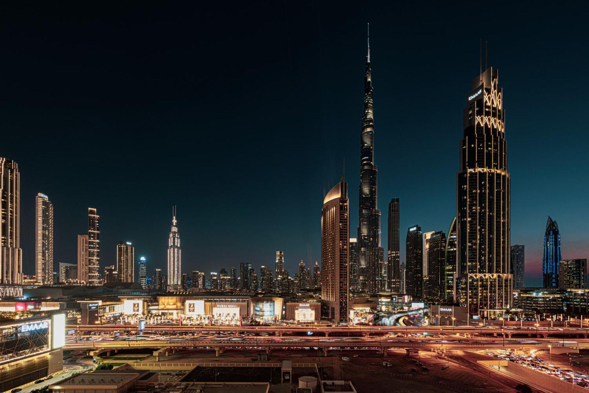 Apartment Burj Khalifa View, 2 Balcony W Lounge, Mall Access, Gym, Infinity-pool, Playground, Bbq, Family Friendly Dubai