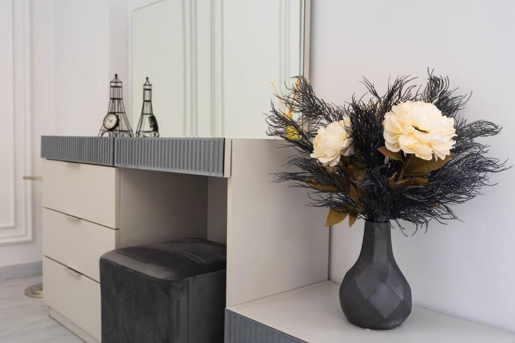 Stylish 3bdr In Rimal 2 Jbr Apartment Dubai