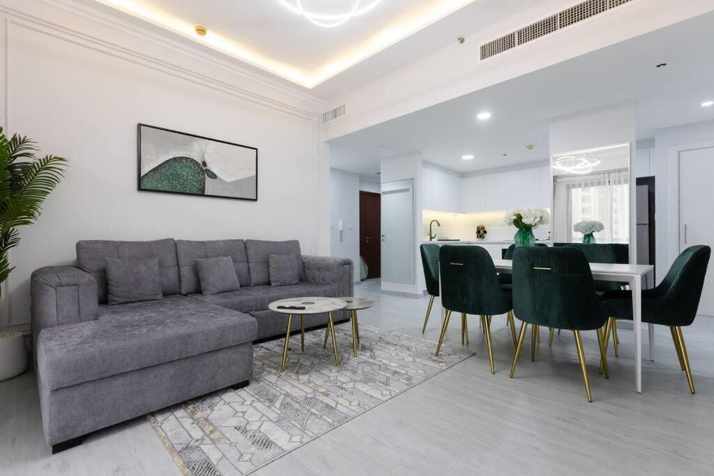 Stylish 3bdr In Rimal 2 Jbr Apartment Dubai