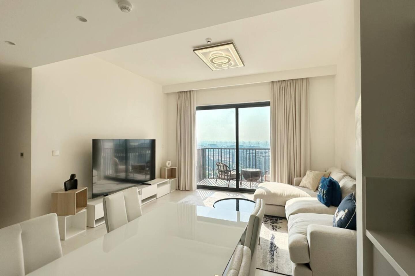 Apartment Luxury 2br In Hills With Full Park View *
