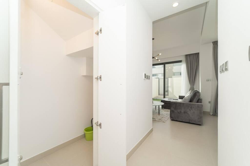 Villa Luxurious 3 Bedroom With Maid In Arabian Ranches 2 *