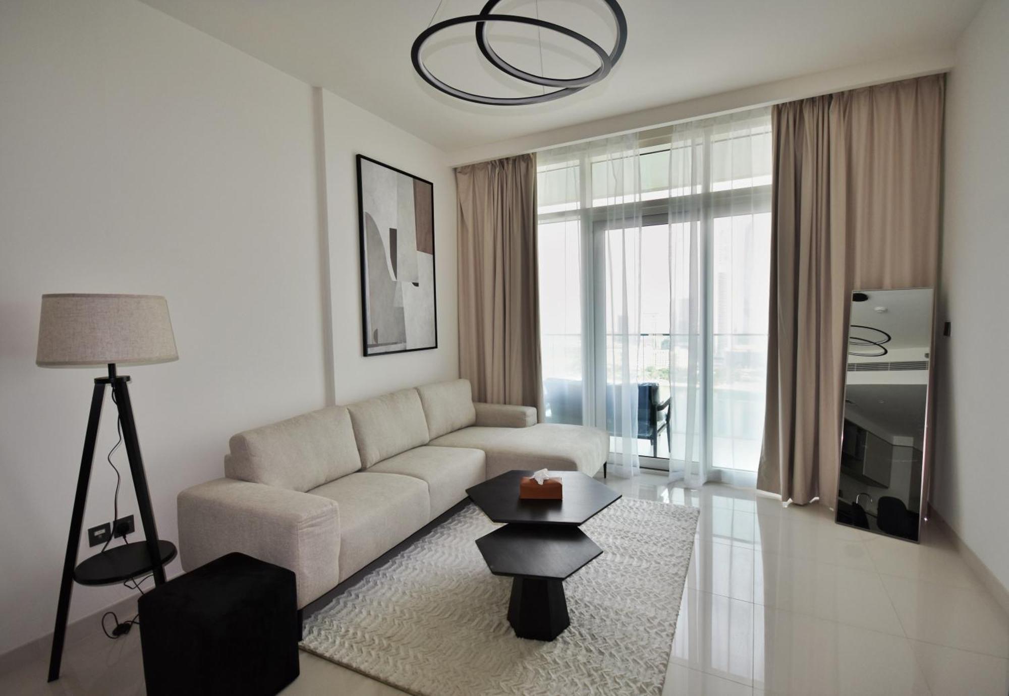 Stunning 2br With Panoramic Sea View In Beachfront - 24ab07 *