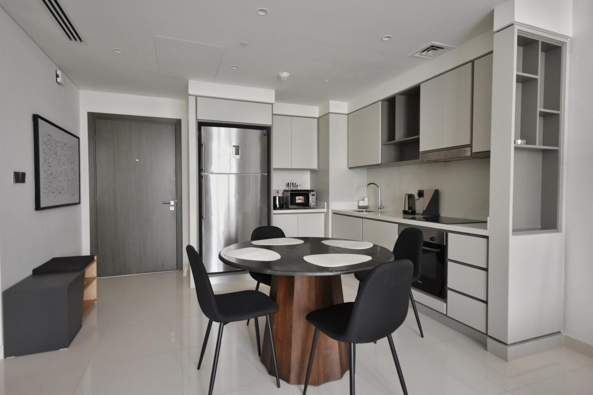 Stunning 2br With Panoramic Sea View In Beachfront - 24ab07 Apartment *