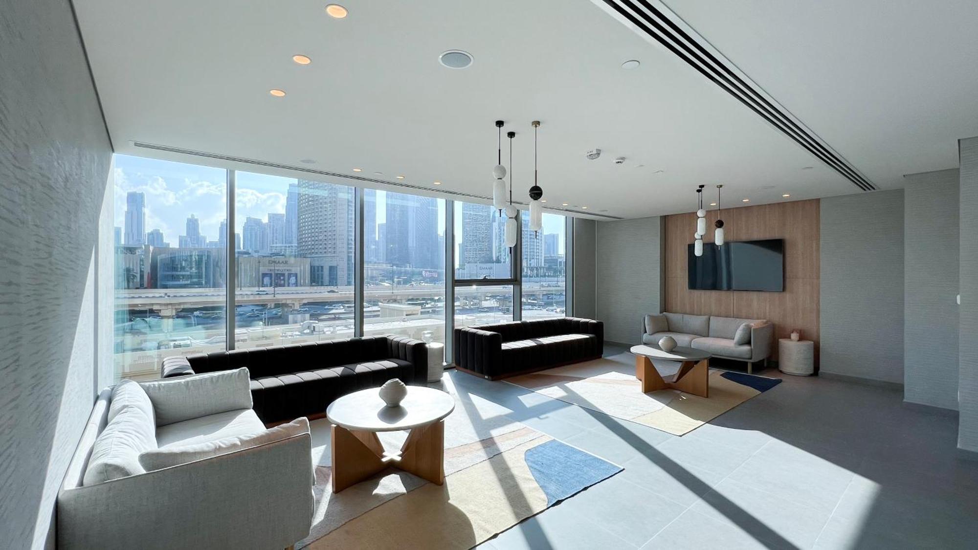 Burj Khalifa View, 2 Balcony W Lounge, Mall Access, Gym, Infinity-pool, Playground, Bbq, Family Friendly Apartment