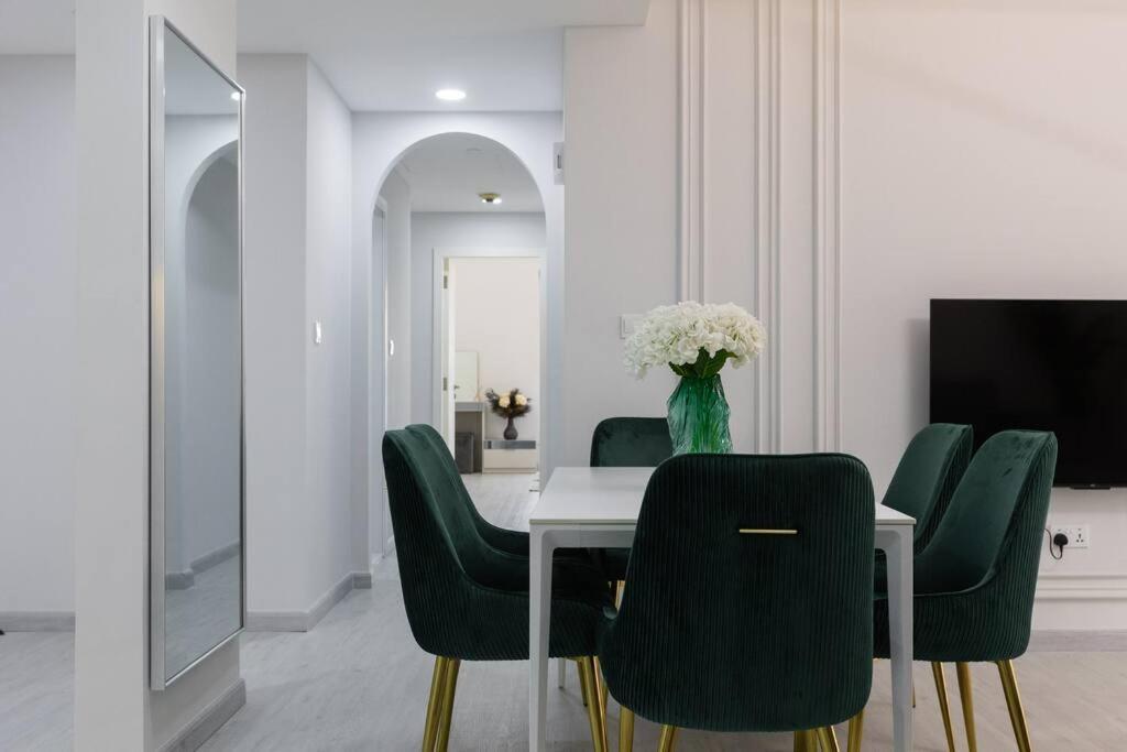 Stylish 3bdr In Rimal 2 Jbr * Dubai