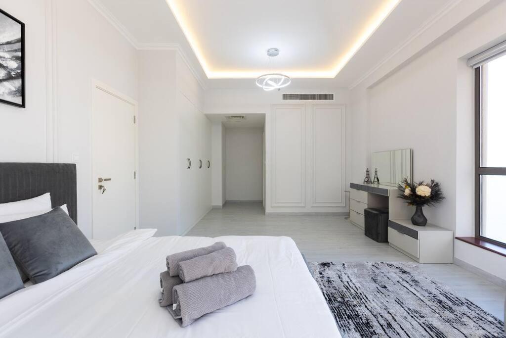 Apartment Stylish 3bdr In Rimal 2 Jbr *