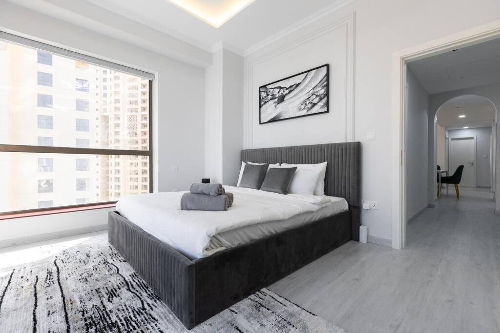 Stylish 3bdr In Rimal 2 Jbr Dubai