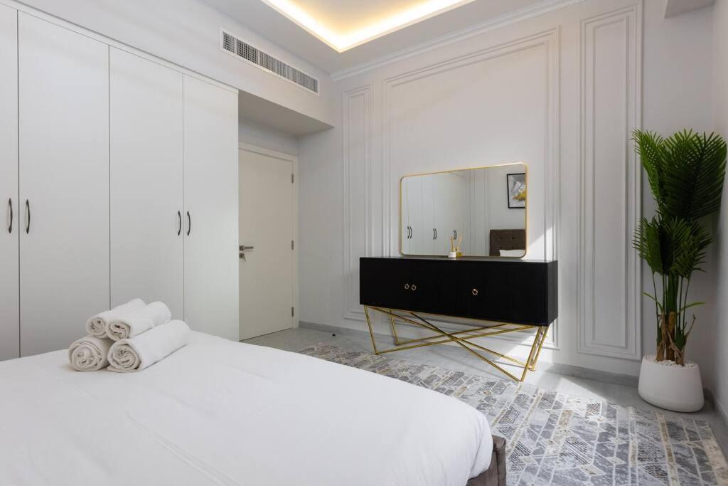 Stylish 3bdr In Rimal 2 Jbr * Dubai