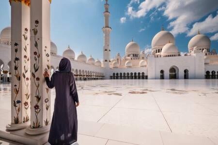 Hospitalityexpert 2br In Downtown, Sleeps 5 Dubai