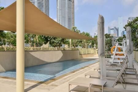 Hospitalityexpert 2br In Downtown, Sleeps 5 Apartment