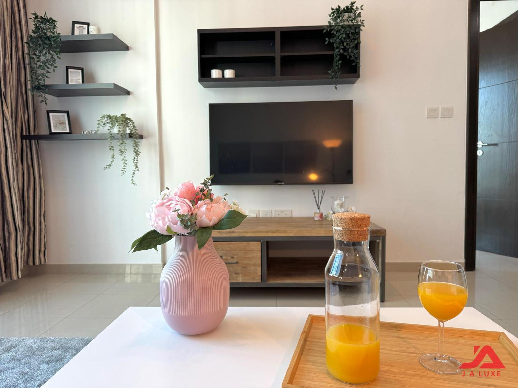 Lovely Marina View 1br In Bay Central Tower Dubai