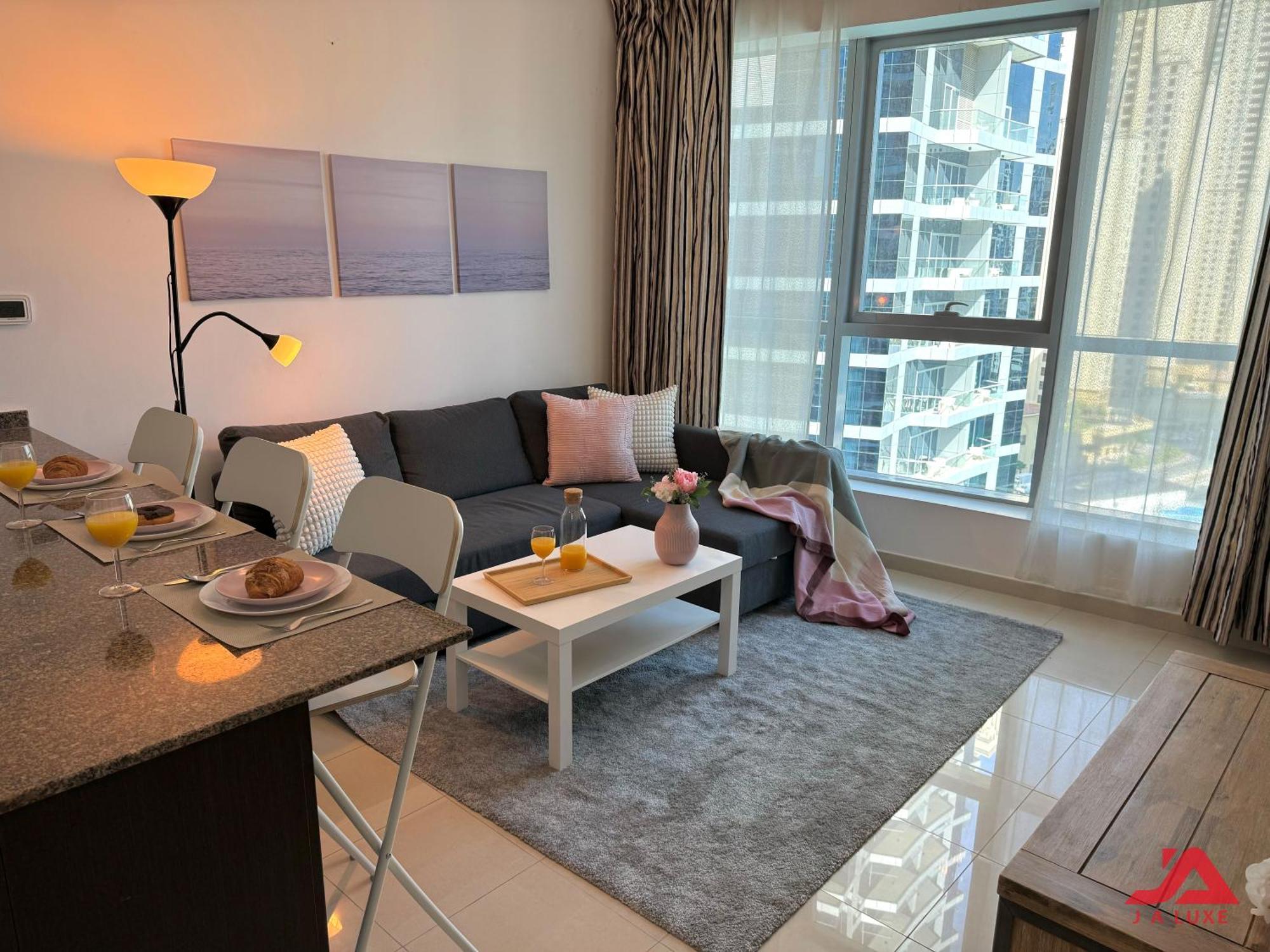 Lovely Marina View 1br In Bay Central Tower