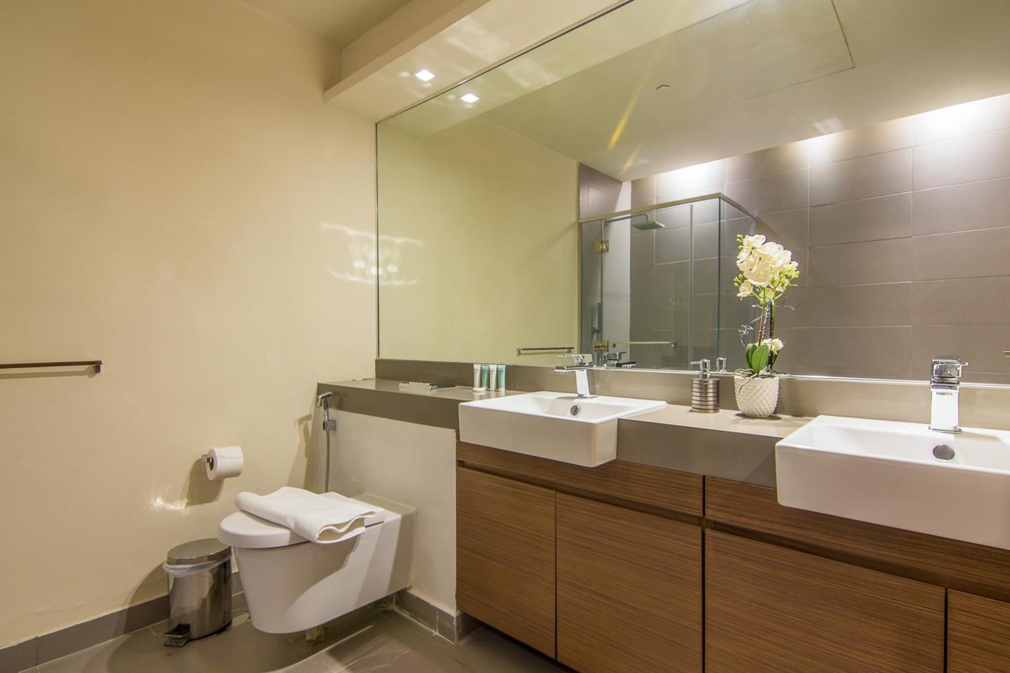 Cityscape Lofts Living In Walk 2br Unit Dubai