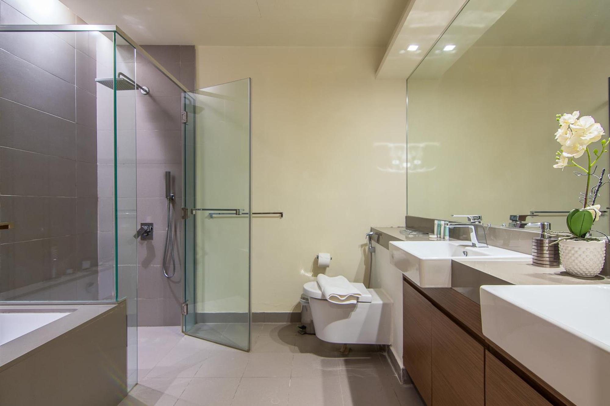 Cityscape Lofts Living In Walk 2br Unit *